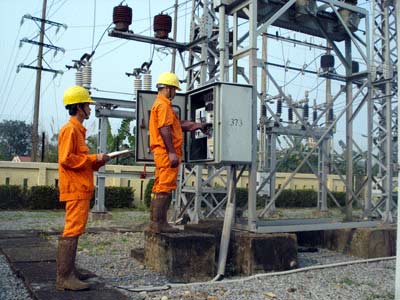 Bảo hiểm tai nạn điện: Loay hoay tìm chỗ đứng trong dân